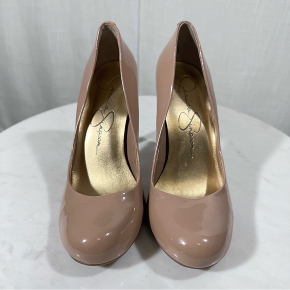 Jessica Simpson Nude Faux Patent Leather Pumps Size 6.5 - Picture 2 of 11